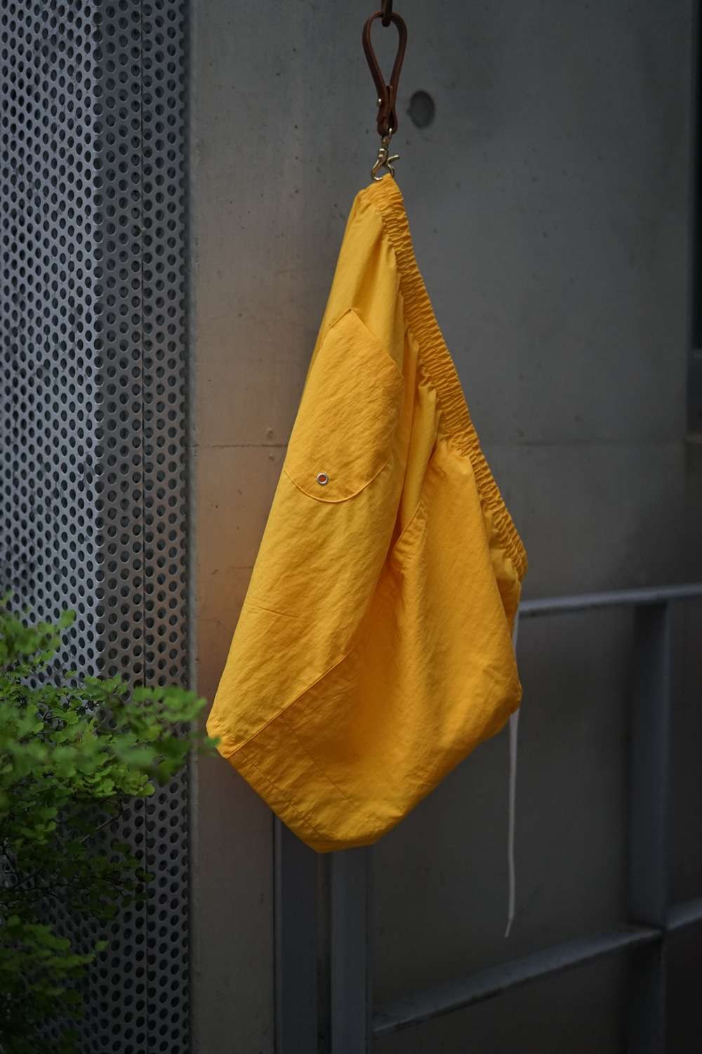 Nylon short pants Yellow OCBD(오씨비디)